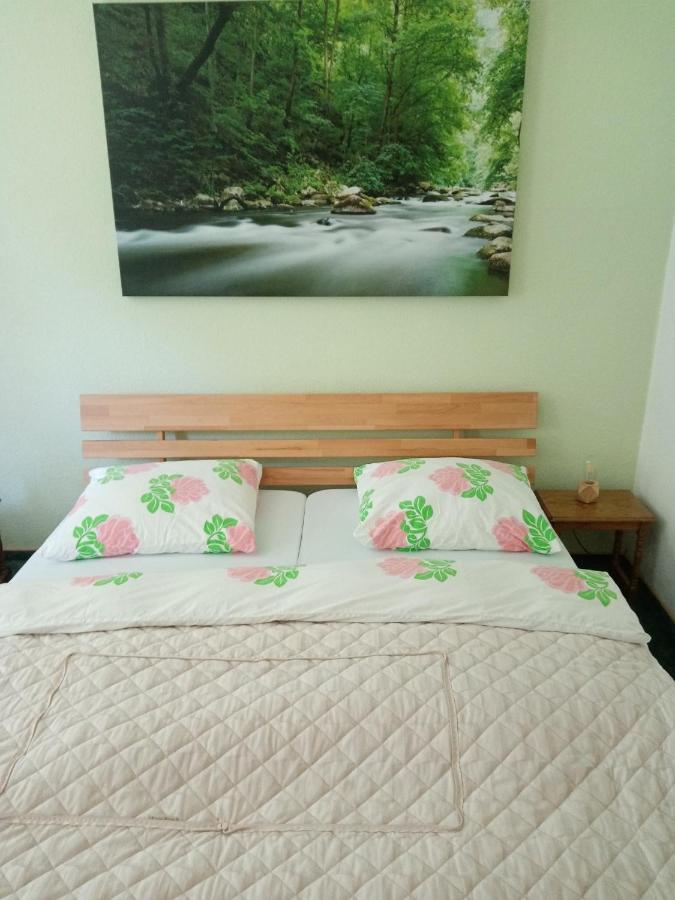 Pension Waldfrieden ทาเลอ ภายนอก รูปภาพ