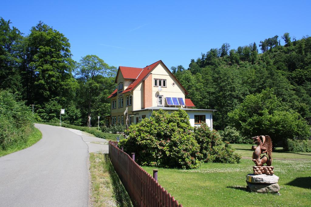 Pension Waldfrieden ทาเลอ ภายนอก รูปภาพ